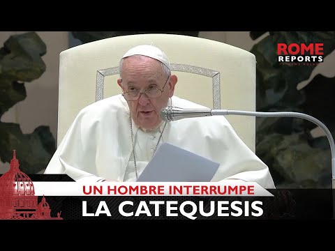 Interrumpe catequesis del Papa y, al final de la audiencia, Francisco pide rezar por él