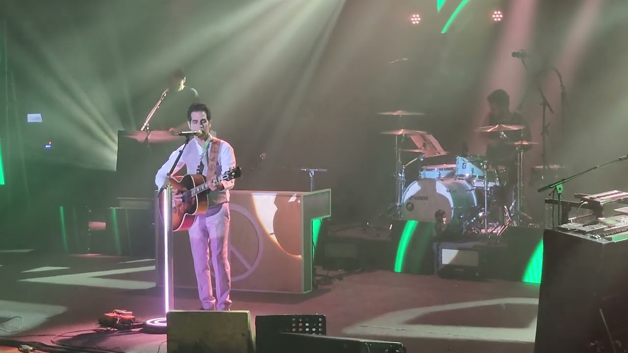 אביב גפן והתעויוט - נשל הנחש