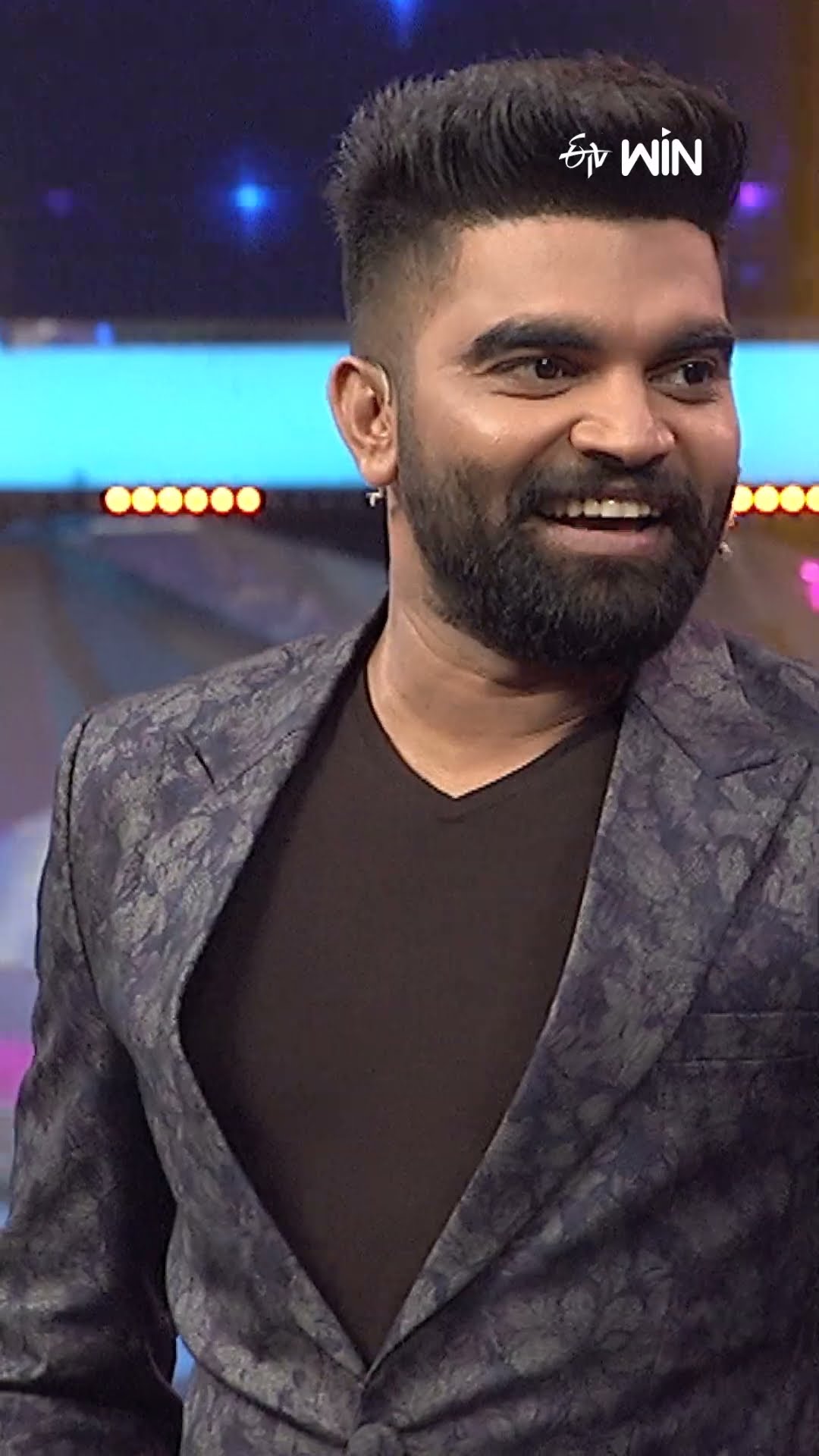 #shorts - సుధీర్ స్టైల్ కాపీ కొట్టిన రష్మీ..! #dheejodi #sudheer #rashmi #comedy