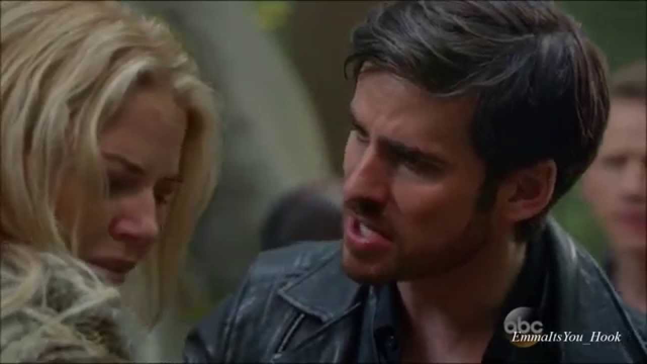 5x01 Emma & Hook first meeting! ♥ Hook stops her from killing Merida