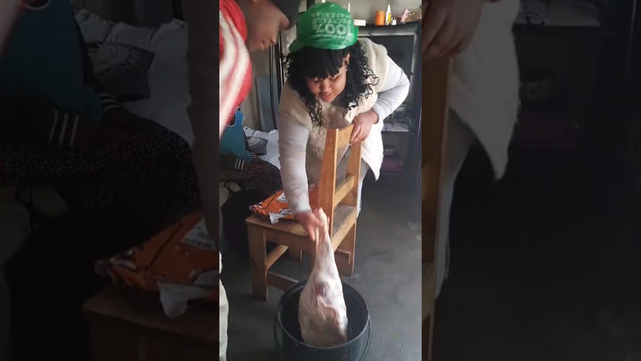 Daar begin die jakkels maniere alweer😭😭😭😭😭