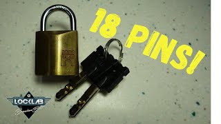 (1728) Castle 18-Pin Padlock