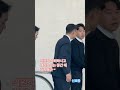 더 나은 넓은 일을 위해. 의원직 사퇴 하시고 내려오시는. 김상욱 의원  화이팅