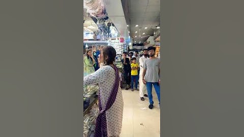 Eid reel shoot in public♥️😂 #rabeecakhanshorts #rabeecakhan #youtube #youtubeshorts #eidmubarak