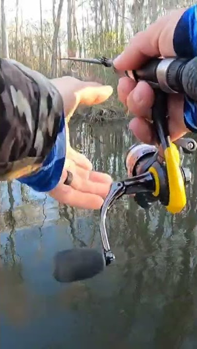 Crappie Lures - How To Rig A Jig And Plastics (Quick-Easy) 