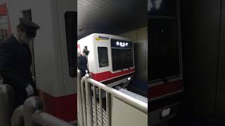 北大阪急行８０００形なかもず行き　千里中央駅冬の発車メロディ　たき火　