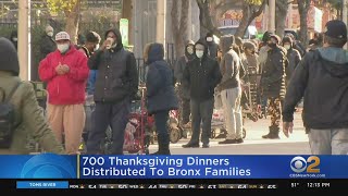 Hundreds Of Families Receive Free Thanksgiving Food