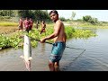 Unique Fishing video ❤ টেটা দিয়ে নদী থেকে আইর মাছ শিকার ❤ Рыбалка Видео 👀 Live fishing moment