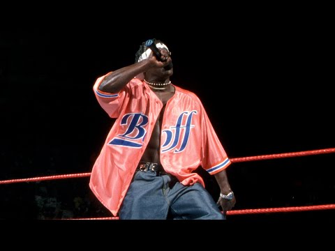 R-Truth makes his rowdy Raw debut in 2000