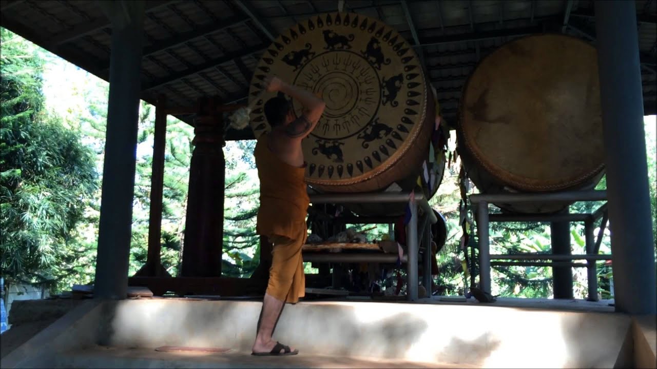 อนุรักษ์ตีกลองแลง วัดโนนสวรรค์ สกลนคร