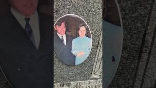 Donnie R. Miller Dec 17, 1954   Mar 8, 1974 (Wife Patricia M. Oct 16, 1953-Sep 4 2020.   #grave
