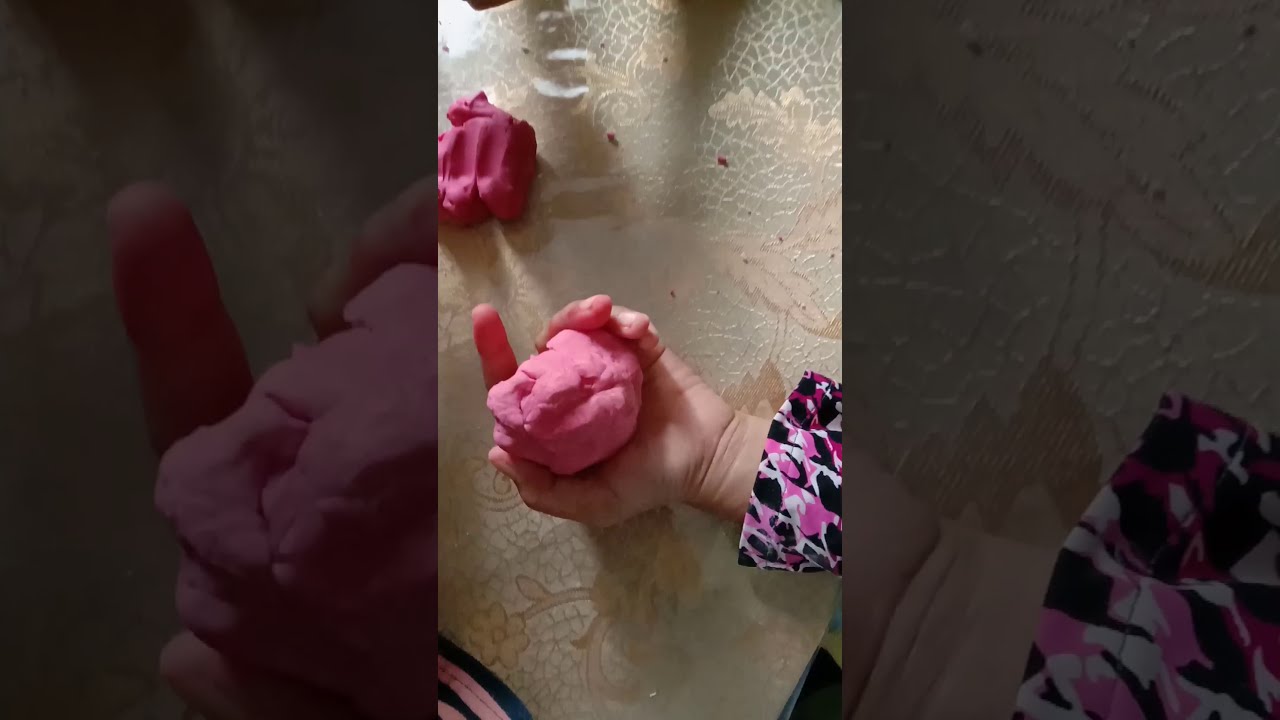Cara mudah membuat playdough yang aman untuk anak di rumah ...