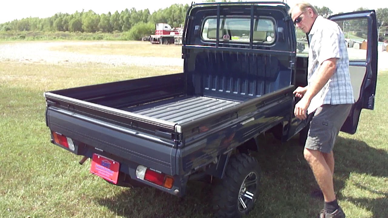 Look at this 4x4 Mini  Truck  go YouTube