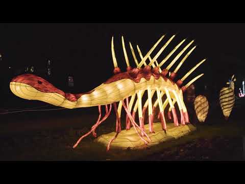 Inflatable Dinosaurs Stalk Paris?s Jardin des Plantes in a Spectacular Journey Through Time