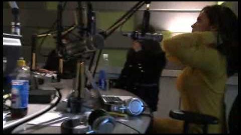 Beyonce Interview to  Elvis Duran 18/11. www.beyoncestar.net