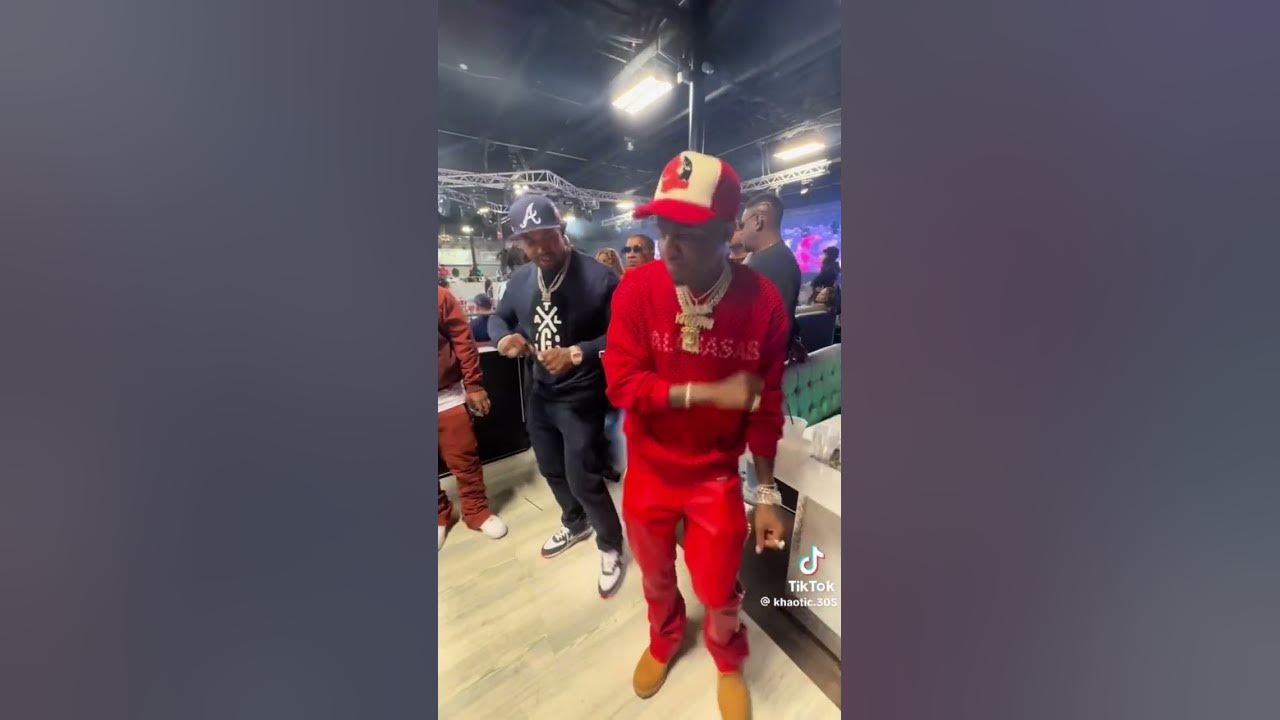 Khaotic teaching Lil Scrappy how to do the dance lol how’d he do ? #soakcity #lilscrappy #khaotic
