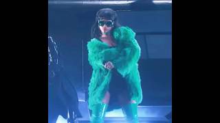 Rihanna's best look and best performance 💚#rihanna#rihannaedit#greenoutfit#perfomance