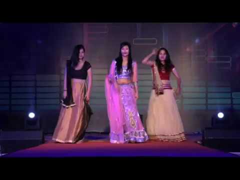 College Girls Dance on Madhuri Dixit's Songs | College Fest "Fungama 2019" | JEC Kukas - video from Jaipur Engineering College