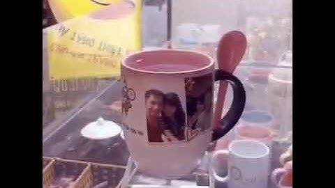 Chiếc cốc Ma thuật biến đổi khi cho nước nóng vào