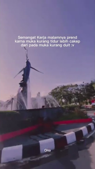 Status WA(Muka kurang tidur lebih cakep daripada muka kurang duit)