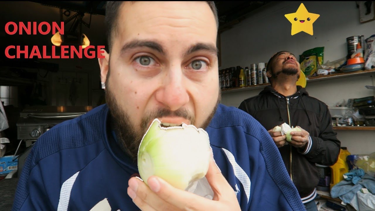 EATING RAW ONION CHALLENGE !!! YouTube