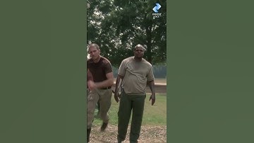 Cây ATM nhả tiền suốt 9 tiếng, ai cũng tưởng miễn phí