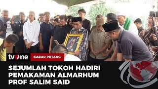 Tokoh Pers Salim Said Dimakamkan di TPU Tanah Kusir | Kabar Petang tvOne