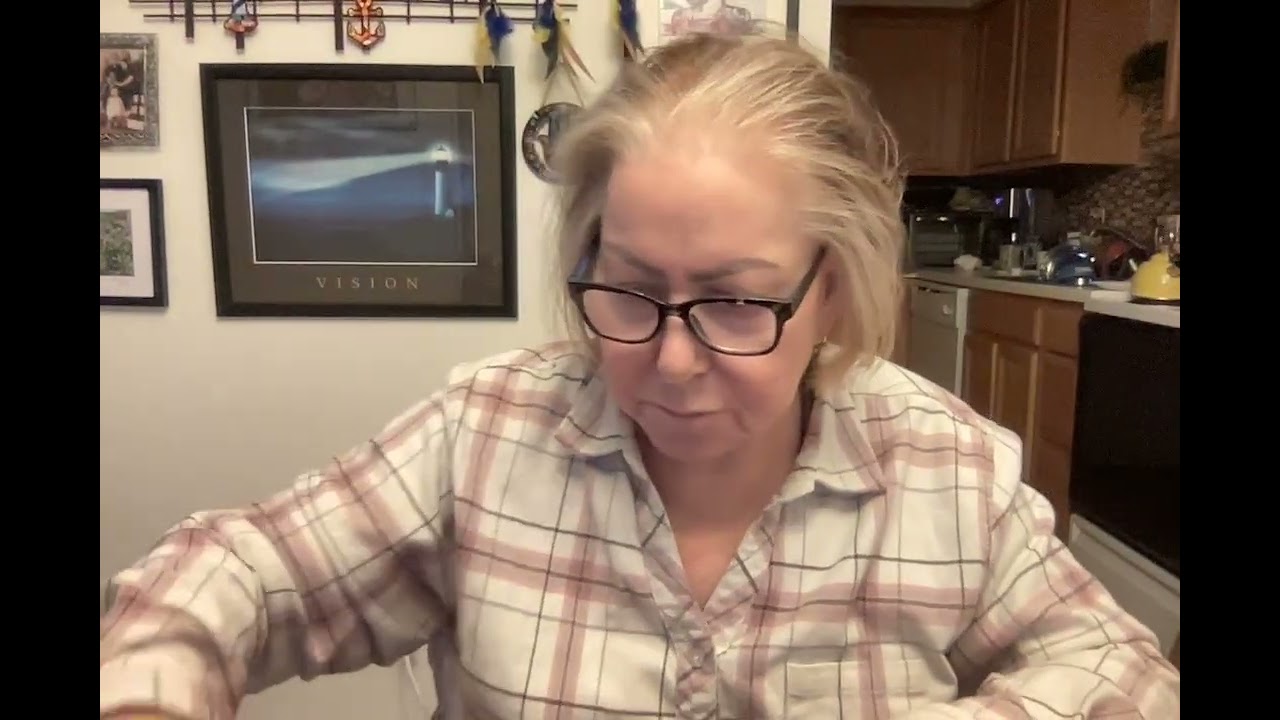 ВЫБЕРИ СВОЮ ЛЮБИМУЮ КАРТУ #выберисвоюкучку #эмпат #интуитивный #оракульныекарты #духовность #демо...