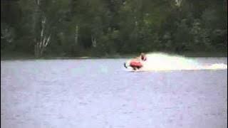 Download lagu August Skip.mpg