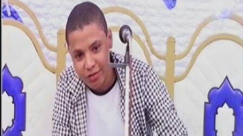 تلبس عمامة تلبس كاجوال انت قارئ جيلك ما اروعك يا عجوز الشيخ محمد محمد كامل