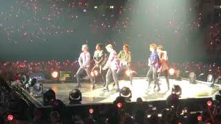 Bts Berlin D1 DNA  “ Loveyourself Tour “ 161018