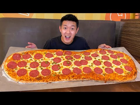 製作超大披薩，超好吃！Makes super big pizza, super delicious