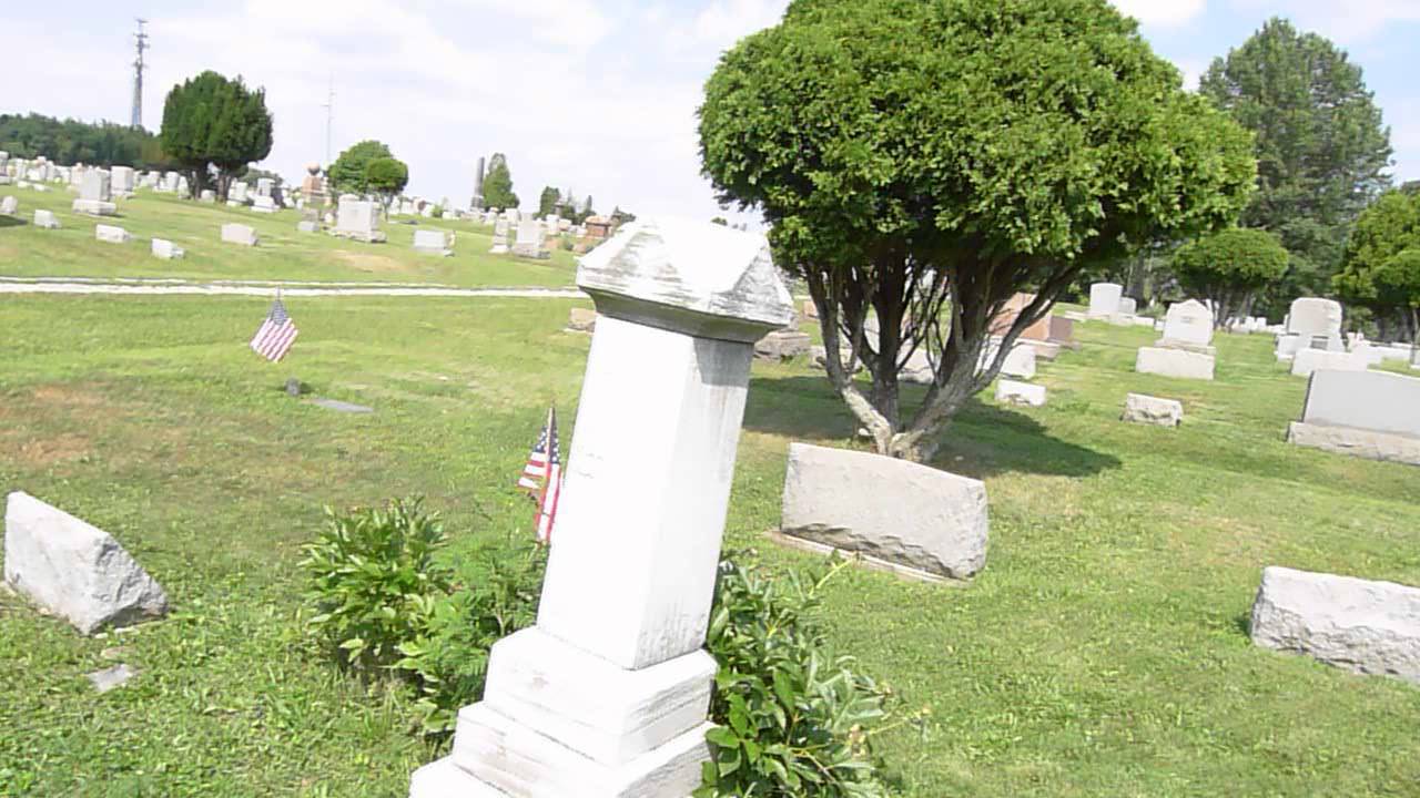 night of the living dead cemetery tour of graves with bill baker in