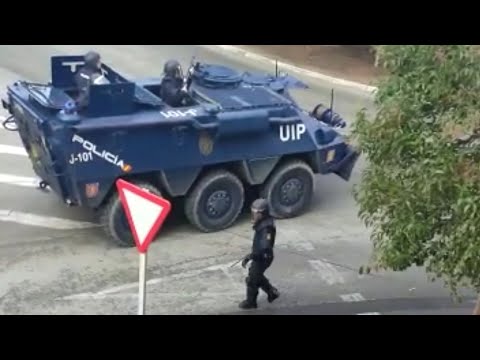 El envío de un vehículo BMR de la Policía desata la polémica en la huelga del metal de Cádiz