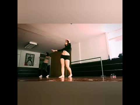 Bellydancer Marisel Murga