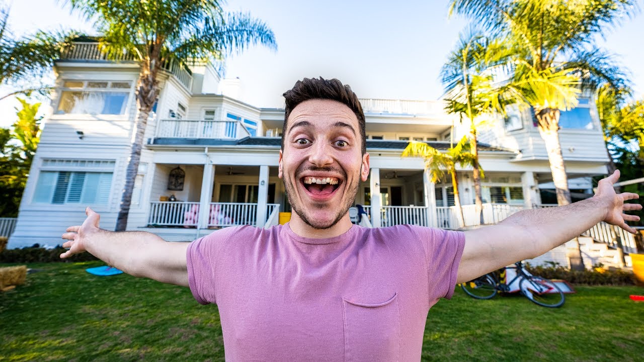 How a DM Let Me Live In This $10,000,000 MANSION