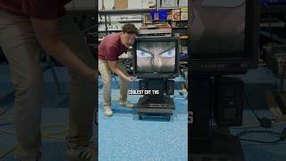 This Sony CRT Trinitron has a crazy feeture! 😏