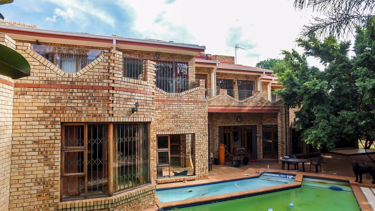 5 Bedroom House for sale in Gauteng Johannesburg Bedfordview