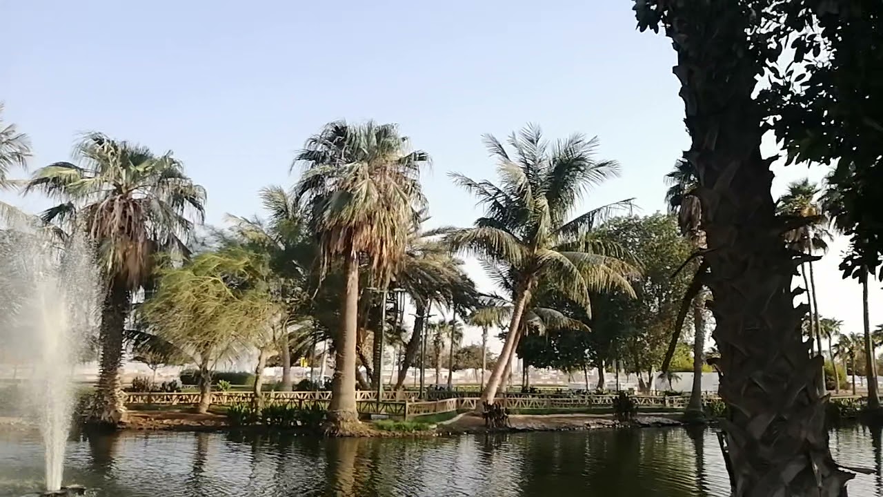 Yanbu Lake fountain / SAUDI ARABIA yanbu