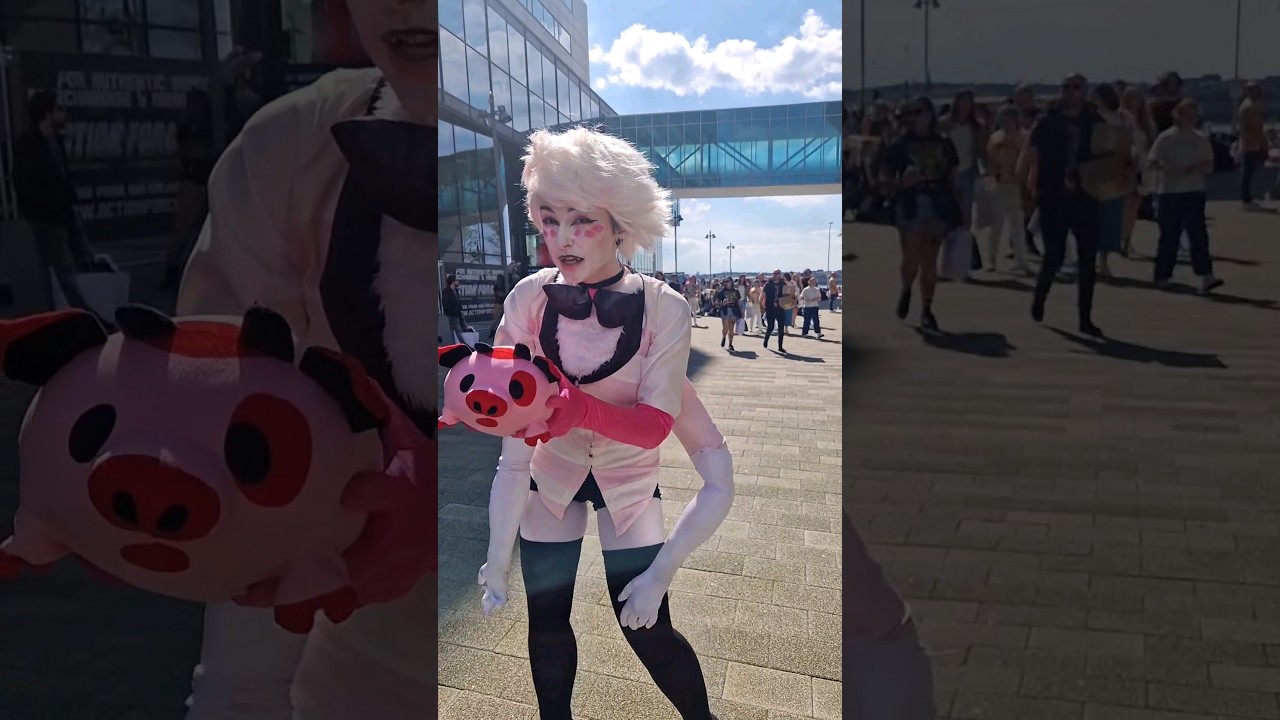 Angeldust Robs you using Fat Nugs - comic con Liverpool - Hazbin Hotel In Real Life