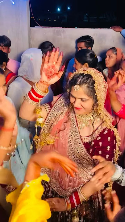 Aaja Nach Naviye Bharjaiye 😍 Dulhan Dancing #satyachetanandmuktavlogs #shorts #dance #viral