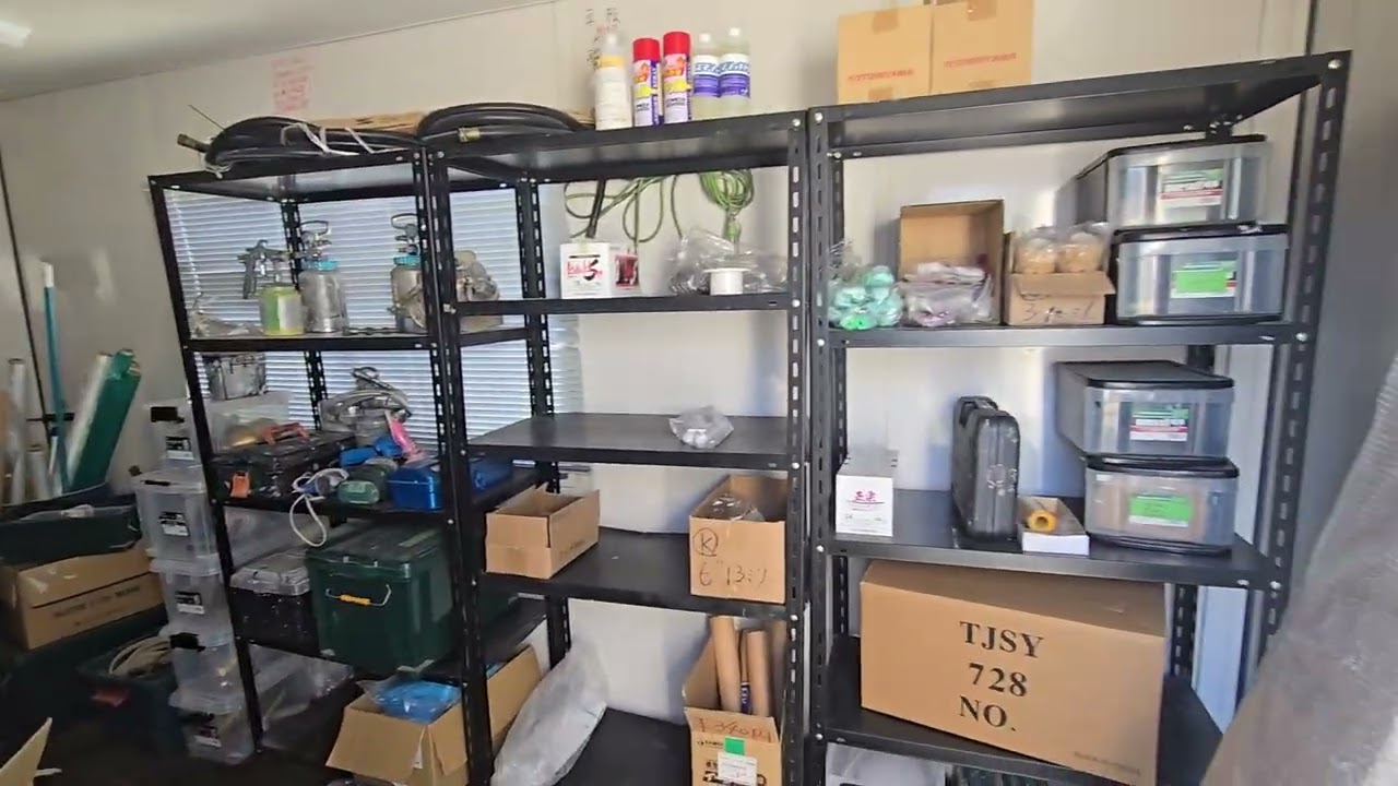 お見せします　平松塗装店の倉庫