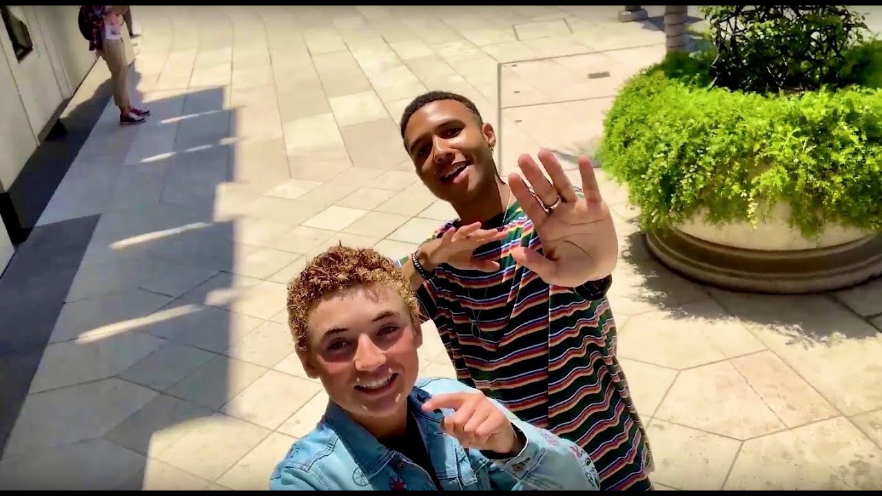 Rayvon Owen & Selfie Kid - Flexin’ My Vibe