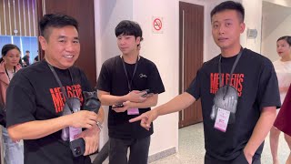 Phản ứng Quang Linh Vlog khi BẤT NGỜ được nhà báo phỏng vấn, có Fan nữ chạy lại ôm Linh ĐỨNG HÌNH
