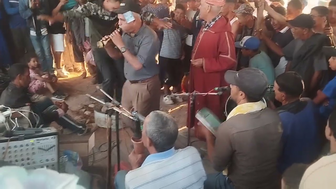 بن الرخيص والمجموعة في موسم سيدي امحمد السباعي جماعة ال غياث إقليم اسفي 