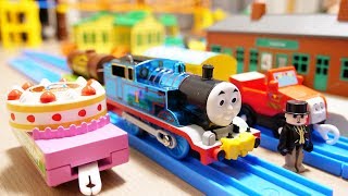 プラレール 青いピカピカトーマスのパーティーセット Thomas the Steam Engine Shiny Body