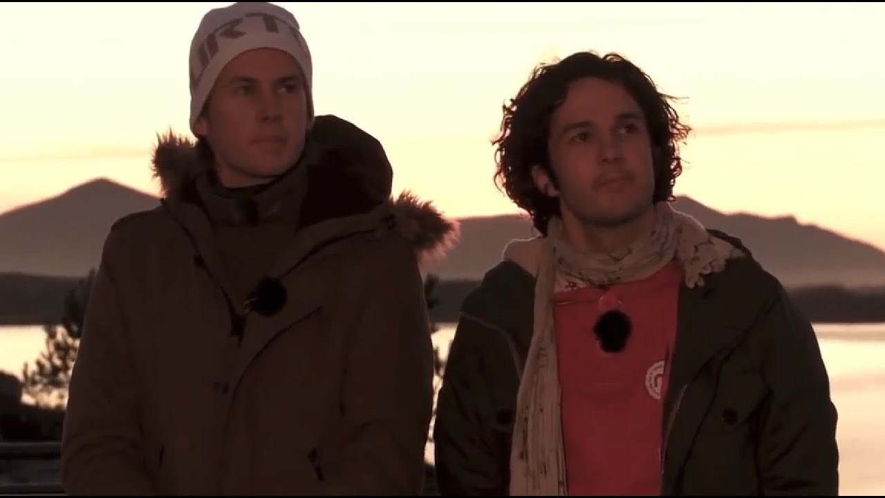 Ylvis - Skiltavduking på Averøya (Eng. subs)