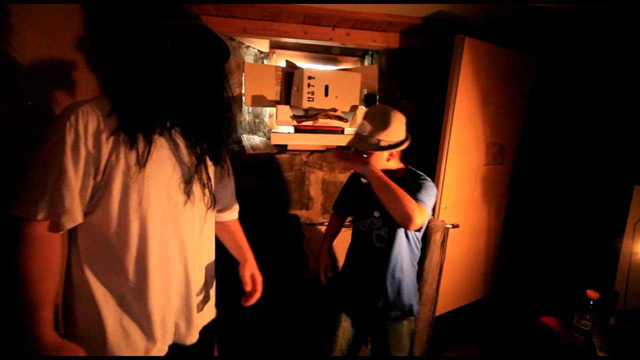 The Worker Ant Colony featuring Zeps - Keys, wallet, phone