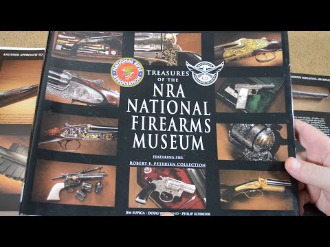 Книга о ценностях национального музея оружия NRA