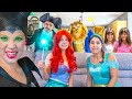 Little Mermaid, Princess Jasmine, and Aladdin use Pretend Play Magic on Beast!